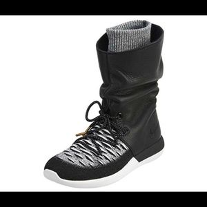 Nike  Roshe Two Hi Flyknit Trainers Sneaker Boots